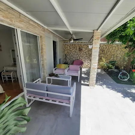 Tiki With Big Terrace Appartement *