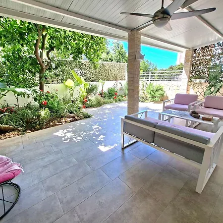 Tiki With A Large Terrace Split