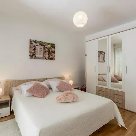 Tiki With Big Terrace Διαμέρισμα Σπλιτ